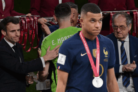 Arjantin finali sonrası Fransızlar'dan ilk hamle geldi! Resmen şikayet ettiler 3 arjantin-finali-sonrasi-fransizlardan-ilk-hamle-geldi-resmen-sikayet-ettiler-9RSRKn4w.gif