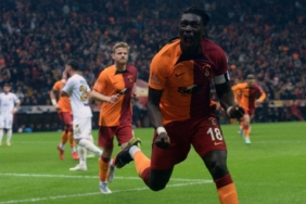 Bafetimbi Gomis, gol sayısını 8'e çıkardı 1 bafetimbi-gomis-gol-sayisini-8e-cikardi-FWjkzMLW.jpg