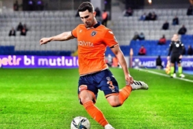 Başakşehir'de sürpriz Hasan Ali Kaldırım kararı 5 basaksehirde-surpriz-hasan-ali-kaldirim-karari-7AvRdCQ4.jpg