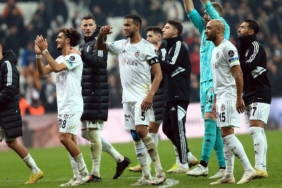 Beşiktaş'tan taraftarına yeni yıl hediyesi 1 besiktastan-taraftarina-yeni-yil-hediyesi-EiiuTSx2.jpg