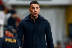 Çağdaş Atan: Umarım mesaj yerine ulaştırılmıştır (Alanyaspor - Kayserispor) 4 cagdas-atan-umarim-mesaj-yerine-ulastirilmistir-alanyaspor-kayserispor-yt9l446Z.gif