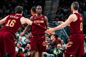 Cedi Osman'lı Cleveland geriden gelip kazandı 2 cedi-osmanli-cleveland-geriden-gelip-kazandi-mrkpIZjC.gif