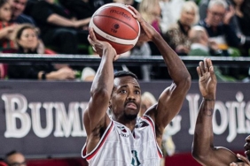Errick McCollum, rekor kırdı 4 errick-mccollum-rekor-kirdi-3HrNAIia.jpg