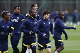 Fenerbahçe, İstanbulspor maçına hazırlanıyor 4 fenerbahce-istanbulspor-macina-hazirlaniyor-1hQzMdsB.jpg