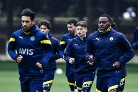 Fenerbahçe'de Antalya kampında 8 eksik 4 fenerbahcede-antalya-kampinda-8-eksik-hd2AJSmg.jpg