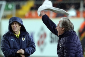 Fenerbahçe'de Jorge Jesus'tan o hataya büyük tepki! 3 fenerbahcede-jorge-jesustan-o-hataya-buyuk-tepki-aRnuSuBs.jpg