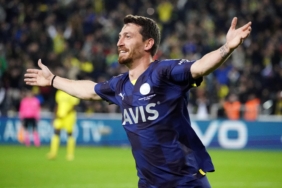 Fenerbahçe'de Mert Hakan Yandaş'tan müthiş geri dönüş 13 fenerbahcede-mert-hakan-yandastan-muthis-geri-donus-Eb3gHFAy.jpg