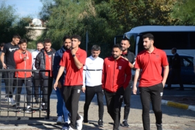 Futbolcular ve teknik adamlar, Dinler Bahçesi'nde cuma namazı kıldı 14 futbolcular-ve-teknik-adamlar-dinler-bahcesinde-cuma-namazi-kildi-r7iGbfKf.jpg
