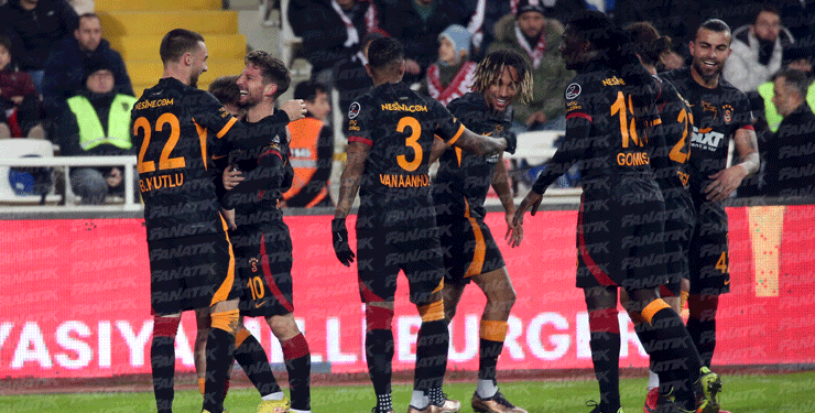 galatasaray-yeniden-lider-ozet-sivasspor-galatasaray-mac-sonucu-1-2-BXRrYIKk.gif
