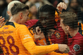 galatasaray-zirve-yolunda-avantaj-sahibi-1vI6Utql.gif