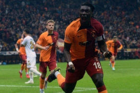 Galatasaray'da Gomis fırtınası! Icardi'yi aratmadı, 10 ay sonra bir ilk... 2 galatasarayda-gomis-firtinasi-icardiyi-aratmadi-10-ay-sonra-bir-ilk-y49wF6HY.jpg