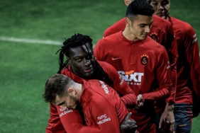 Galatasaray'ın yardımcı hocası Bafetimbi Gomis 7 galatasarayin-yardimci-hocasi-bafetimbi-gomis-OabHb5Yp.jpg