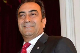 Galatasaraylı yönetici istifa mı etti? Açıklama geldi... 6 galatasarayli-yonetici-istifa-mi-etti-aciklama-geldi-ngdhHQLF.jpg