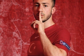 geri-donuyor-halil-dervisoglu-turkiyeye-geri-donuyor-ZsDgBCXJ.jpg
