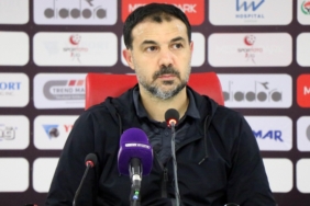 Hasan Özer: Sadece futbol oynamaya çalışan genç bir ekibiz 10 hasan-ozer-sadece-futbol-oynamaya-calisan-genc-bir-ekibiz-FY8u7jMd.jpg