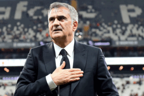 İşte Beşiktaş'ta Şenol Güneş'in yüzünü güldüren isimler! 6 iste-besiktasta-senol-gunesin-yuzunu-gulduren-isimler-TePrHTMt.gif