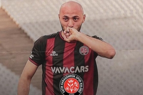 Karagümrük, Burak Bekaroğlu ile yolların ayrıldığını açıkladı 4 karagumruk-burak-bekaroglu-ile-yollarin-ayrildigini-acikladi-g4LuUjqT.jpg