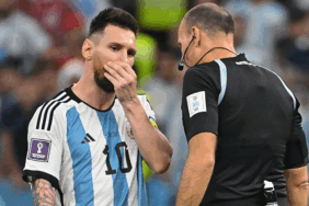 Messi hakem Lahoz'u evine gönderdi 2 messi-hakem-lahozu-evine-gonderdi-KElx9nk6.gif