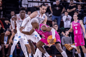 Pınar Karşıyaka - Telekom Baskets Bonn: 80-89 3 pinar-karsiyaka-telekom-baskets-bonn-80-89-Dn7xtUQJ.gif