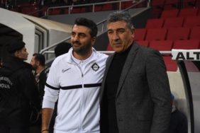 Sait Karafırtınalar: Takımıma güveniyorum 4 sait-karafirtinalar-takimima-guveniyorum-18ILhMr4.jpg