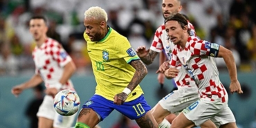 sambacilardan-dunya-kupasina-veda-hirvatistan-brezilyayi-yikti-ve-yari-finale-uctu-bK1Ld9cw.jpg