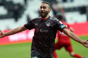 Şenol Güneş’le beraber bambaşka bir Cenk Tosun 5 senol-gunesle-beraber-bambaska-bir-cenk-tosun-kiIz6JeZ.jpg