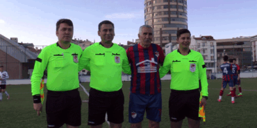 seref-kuntun-hayali-dunyanin-en-yasli-amator-futbolcusu-olmak-wjhRyH44.gif
