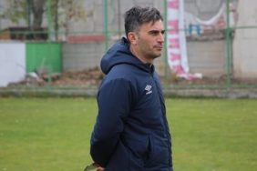 Sivas Belediyespor’da Teknik Direktör İbrahim Cezayir ile yollar ayrıldı 1 sivas-belediyesporda-teknik-direktor-ibrahim-cezayir-ile-yollar-ayrildi-WBul9IbM.jpg