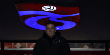 Trabzonspor Teknik Direktörü Abdullah Avcı: Cevap vermeyecek oyuncularla yolları ayırırız! 1 trabzonspor-teknik-direktoru-abdullah-avci-cevap-vermeyecek-oyuncularla-yollari-ayiririz-t8jj8xPh.gif