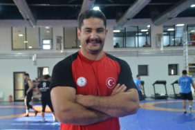 Türk güreşinin gururu Taha Akgül, dünyanın en iyi güreşçisi seçildi 1 turk-guresinin-gururu-taha-akgul-dunyanin-en-iyi-gurescisi-secildi-WThjpxPO.jpg