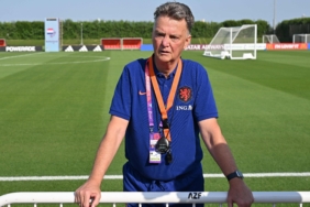 Van Gaal: Brezilya'yı çok abartıyorlar 14 van-gaal-brezilyayi-cok-abartiyorlar-Dgaer7ku.jpg