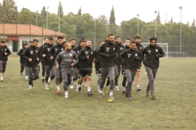 Yeşilçınar deplasmanda kaybedilen iki puana üzülüyor 19 yesilcinar-deplasmanda-kaybedilen-iki-puana-uzuluyor-XDcUVimt.jpg